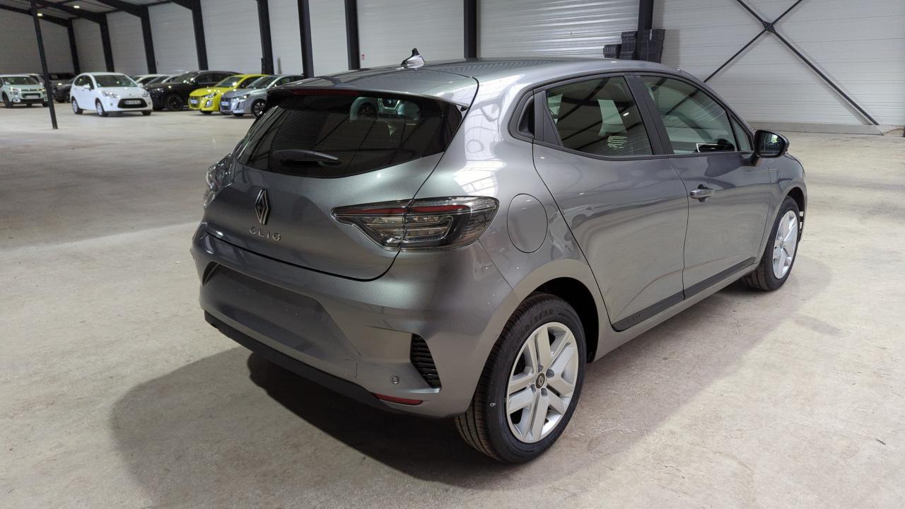 45472_p28 - RENAULT - CLIO 5 - 2025 - photo 4