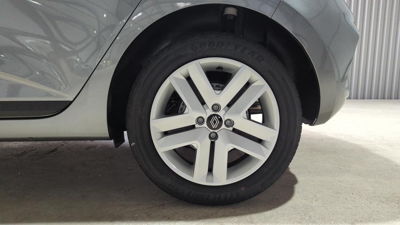 45472_p28 - RENAULT - CLIO 5 - 2025 - photo 6