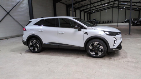 46738_p28 - RENAULT - SYMBIOZ - 2025