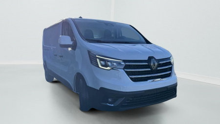 364973_p2 - RENAULT - TRAFIC - 2025