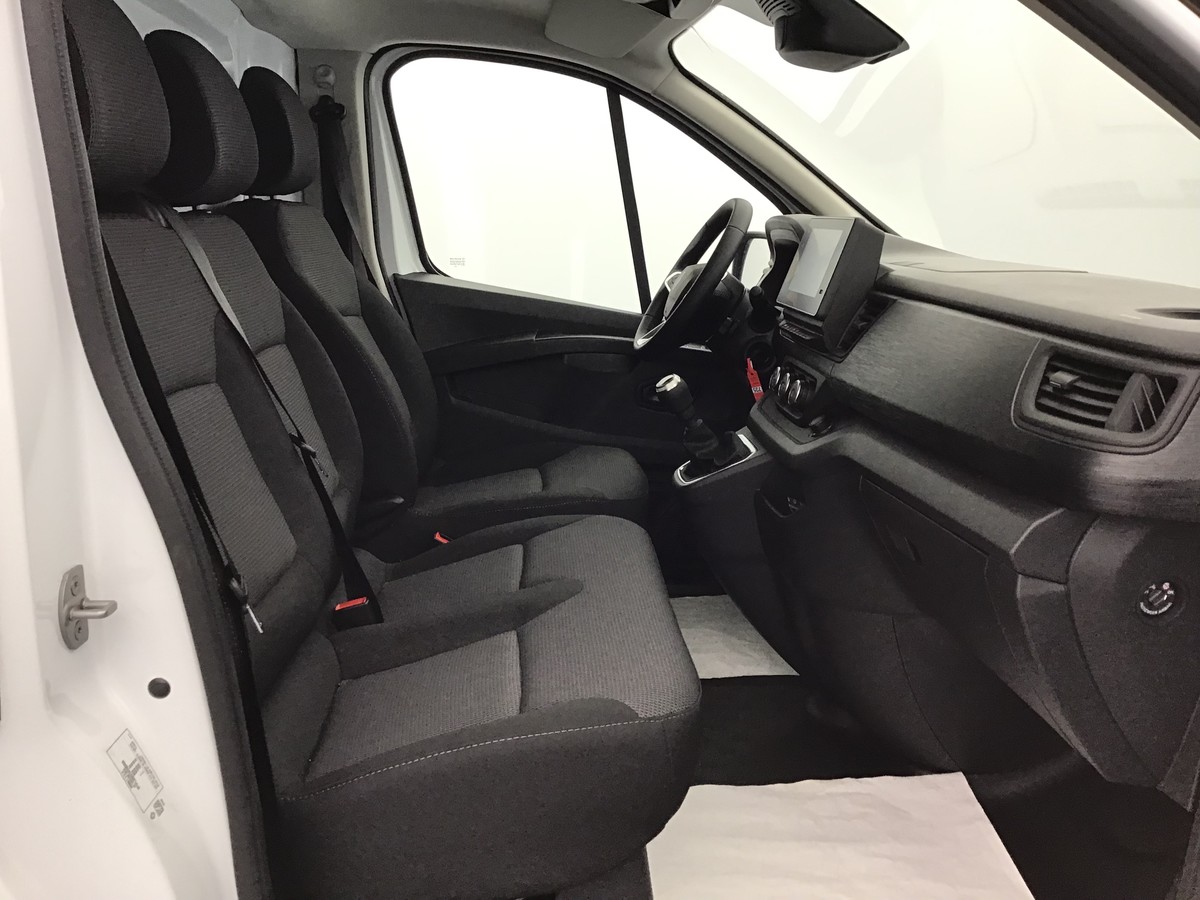 N198728_p3 - RENAULT - TRAFIC - 2025 - photo 6