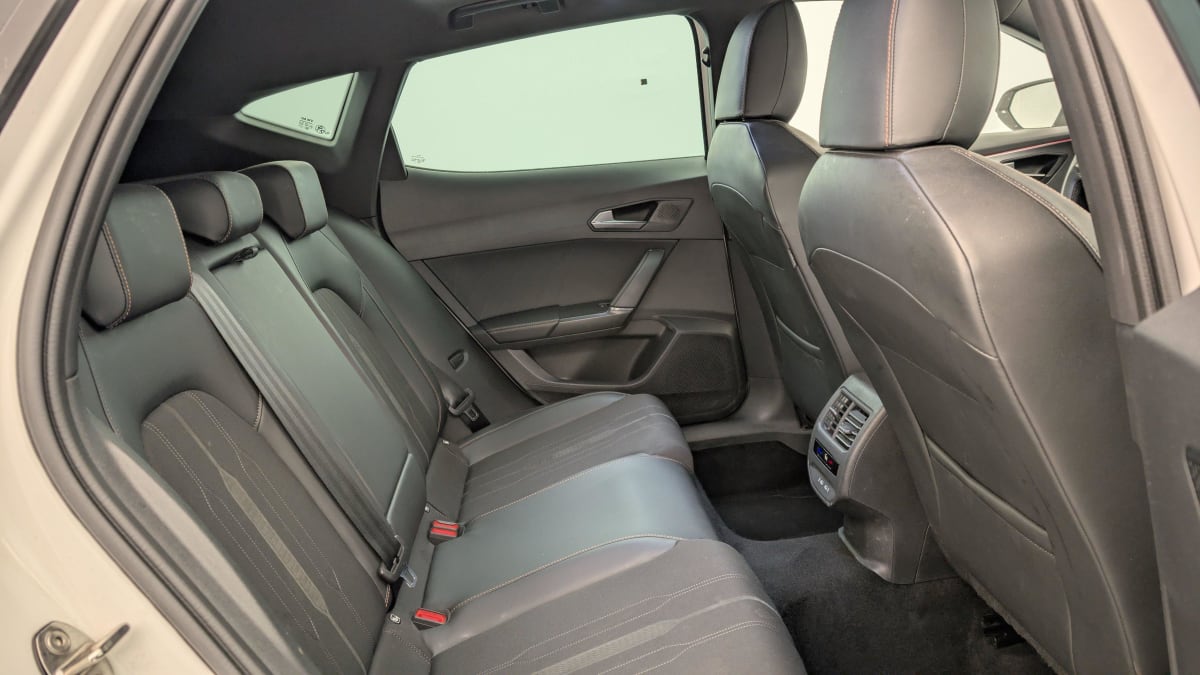 332313_p2 - CUPRA - FORMENTOR - 2022 - photo 8