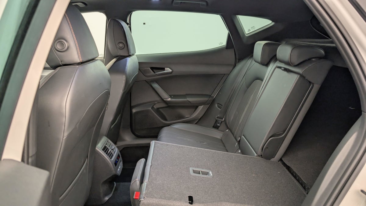 332313_p2 - CUPRA - FORMENTOR - 2022 - photo 10