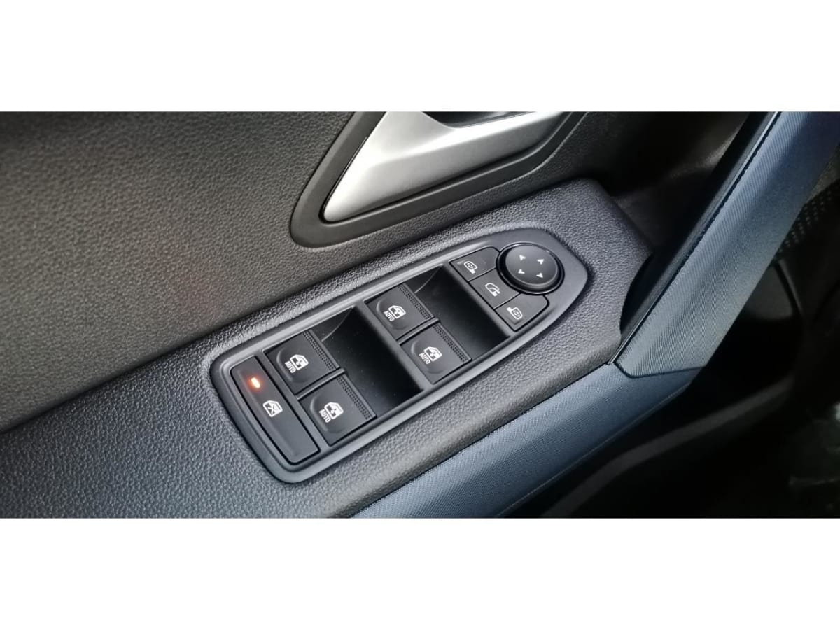 364572_p2 - DACIA - DUSTER - 2025 - photo 10