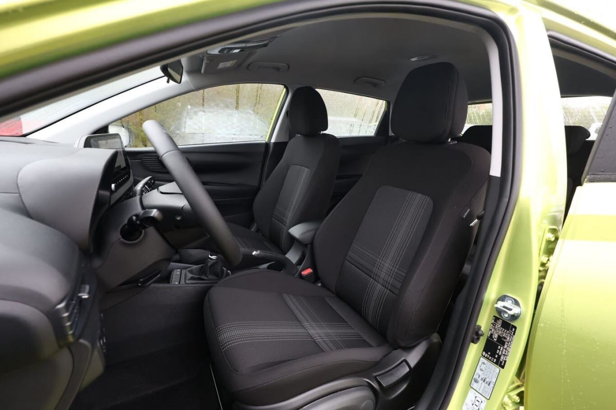 365195_p2 - HYUNDAI - I 20 - 2025 - photo 5