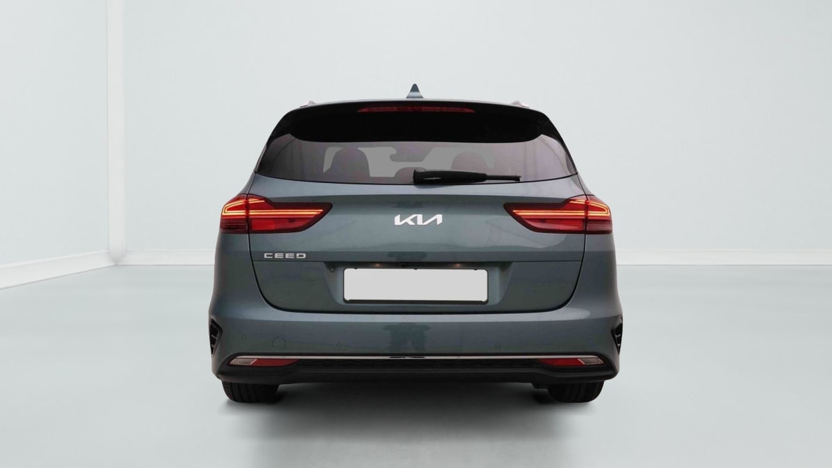 364562_p2 - KIA - CEED SW - 2025 - photo 5