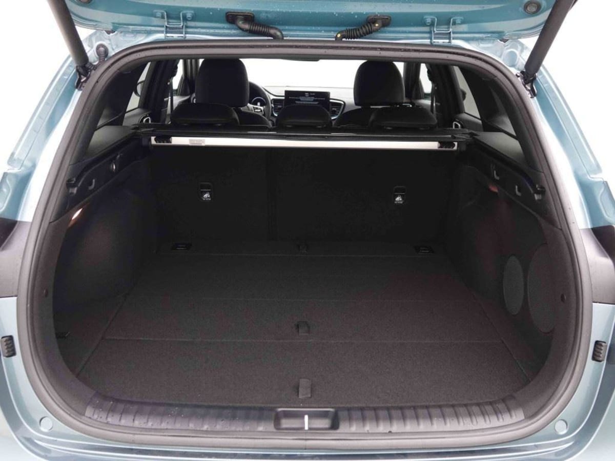 364562_p2 - KIA - CEED SW - 2025 - photo 6