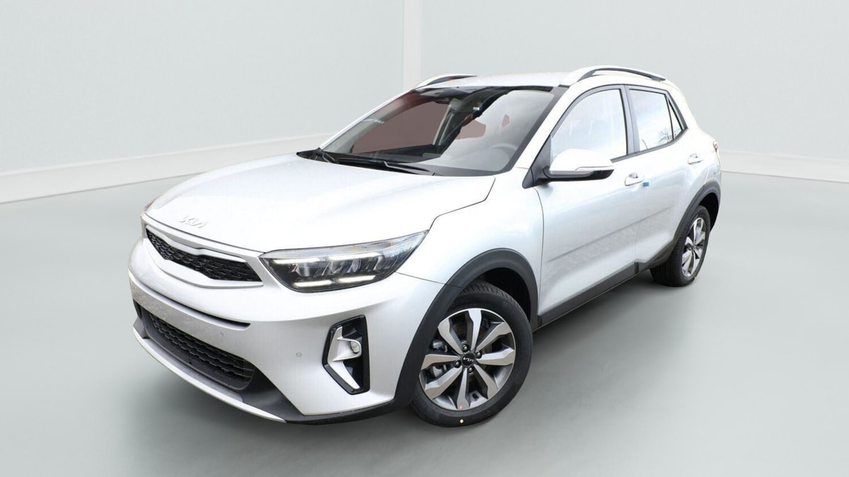 365402_p2 - KIA - STONIC - 2025 - photo 2