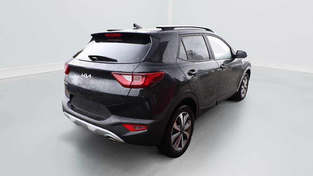 365401_p2 - KIA - STONIC - 2025 - photo 3