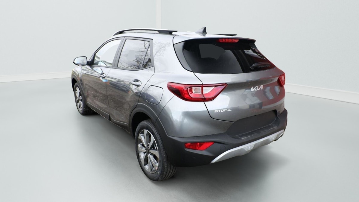 365398_p2 - KIA - STONIC - 2025 - photo 4