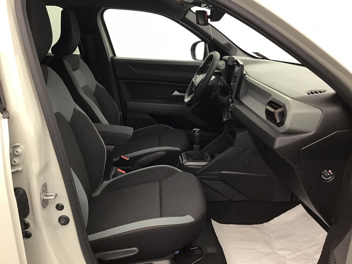 N201236_p3 - DACIA - DUSTER - 2025 - photo 6