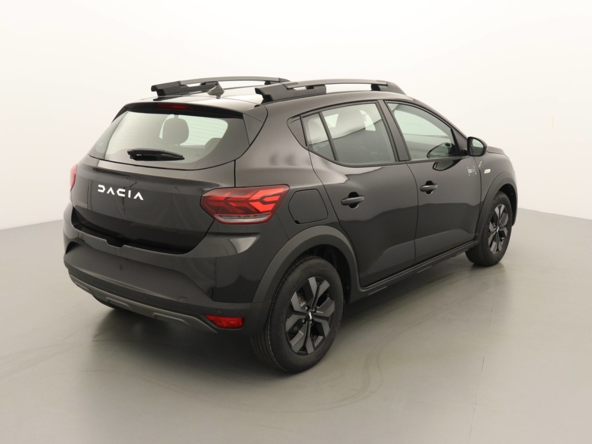 N201201_p3 - DACIA - SANDERO - 2025 - photo 2