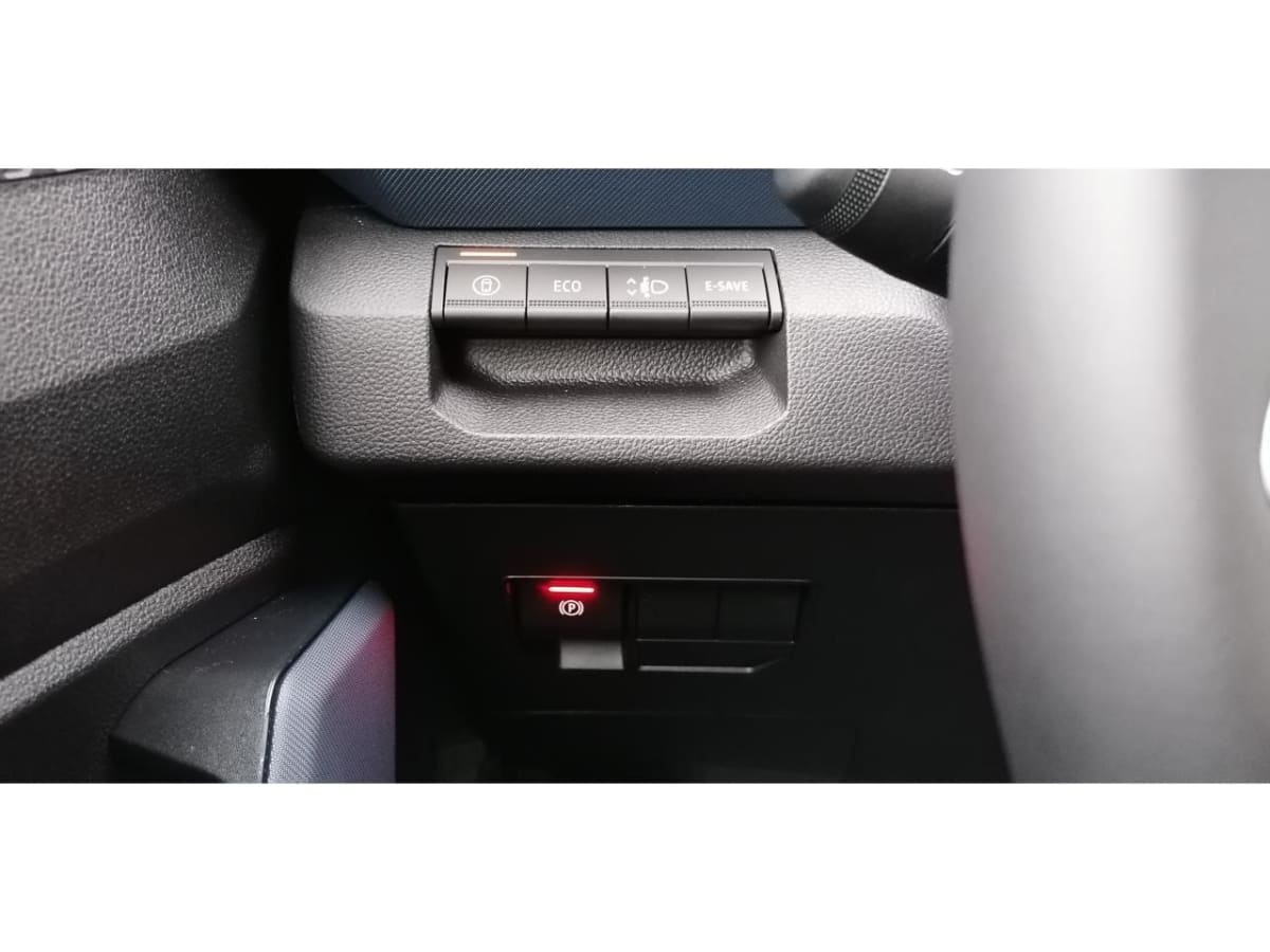 366991_p2 - DACIA - DUSTER - 2025 - photo 10