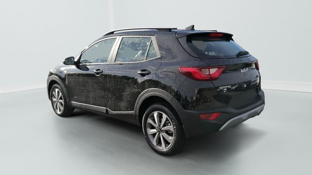 361379_p2 - KIA - STONIC - 2025 - photo 3