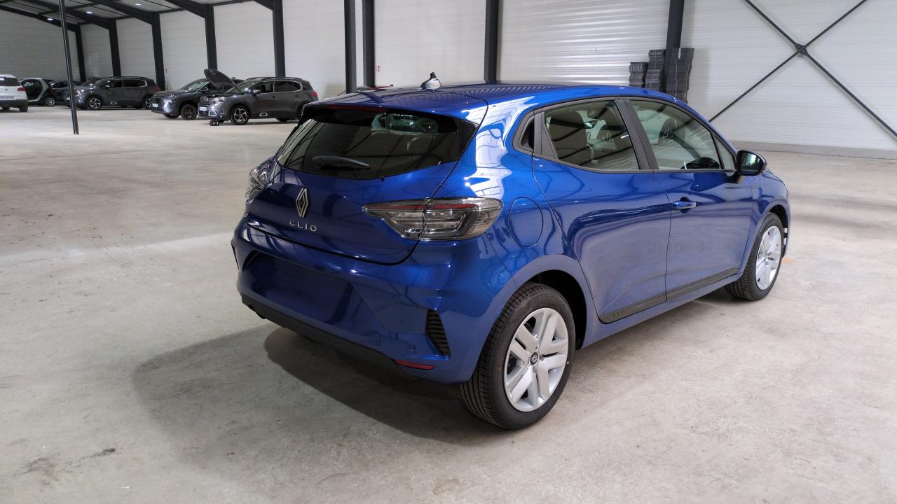 45464_p28 - RENAULT - CLIO 5 - 2025 - photo 4