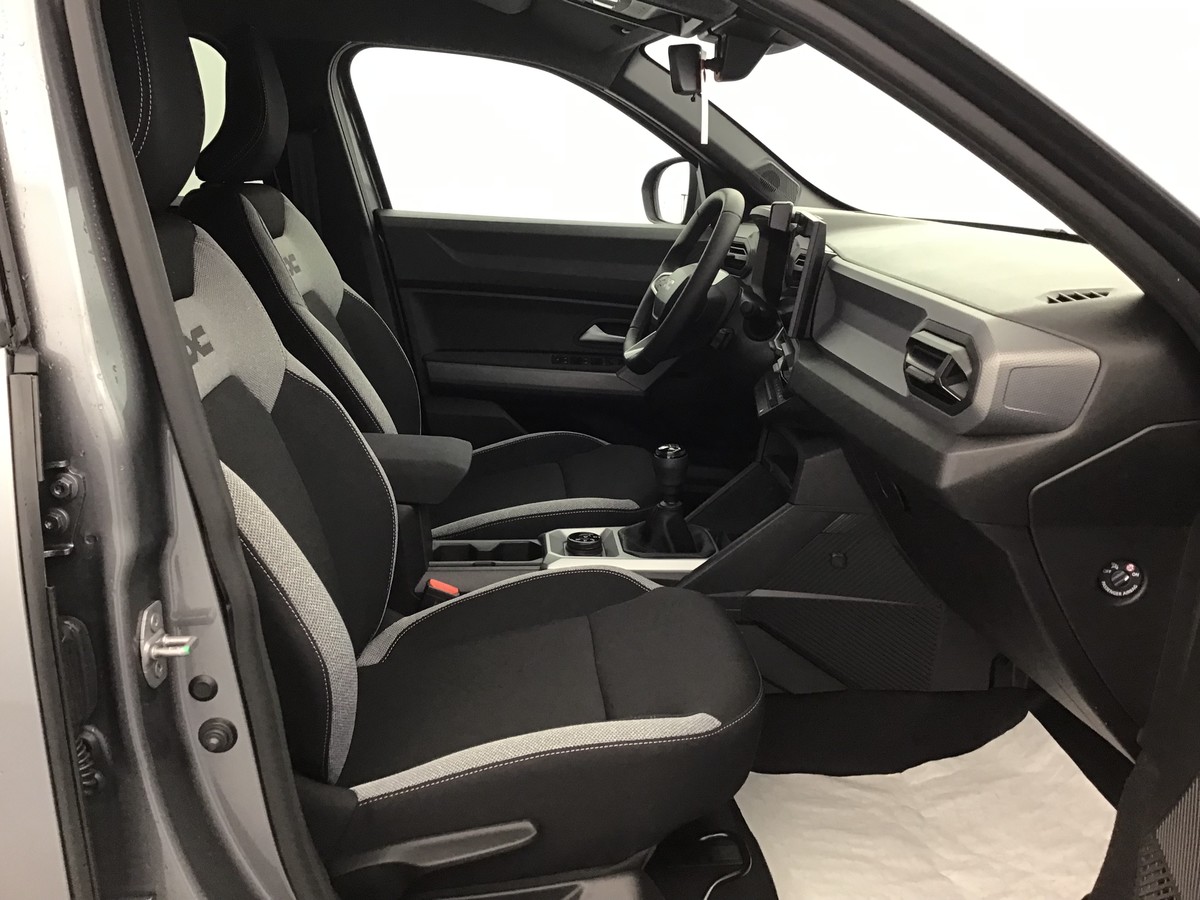 N200276_p3 - DACIA - DUSTER - 2025 - photo 6