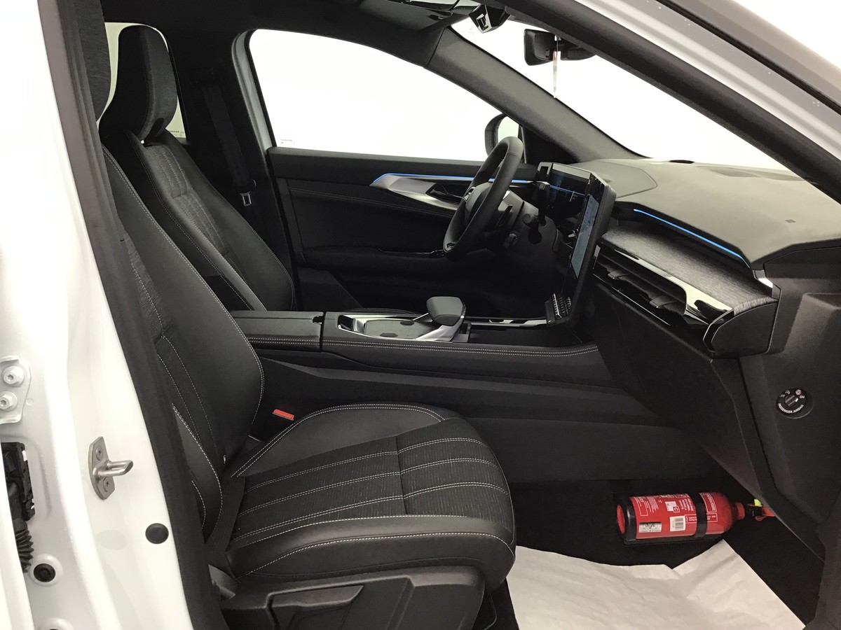 N200422_p3 - RENAULT - AUSTRAL - 2025 - photo 6