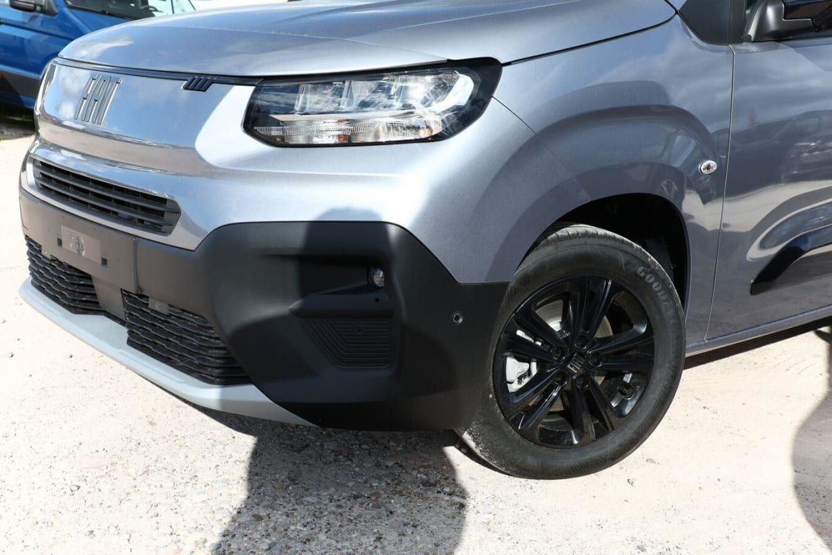 363083_p2 - FIAT - DOBLO - 2025 - photo 5