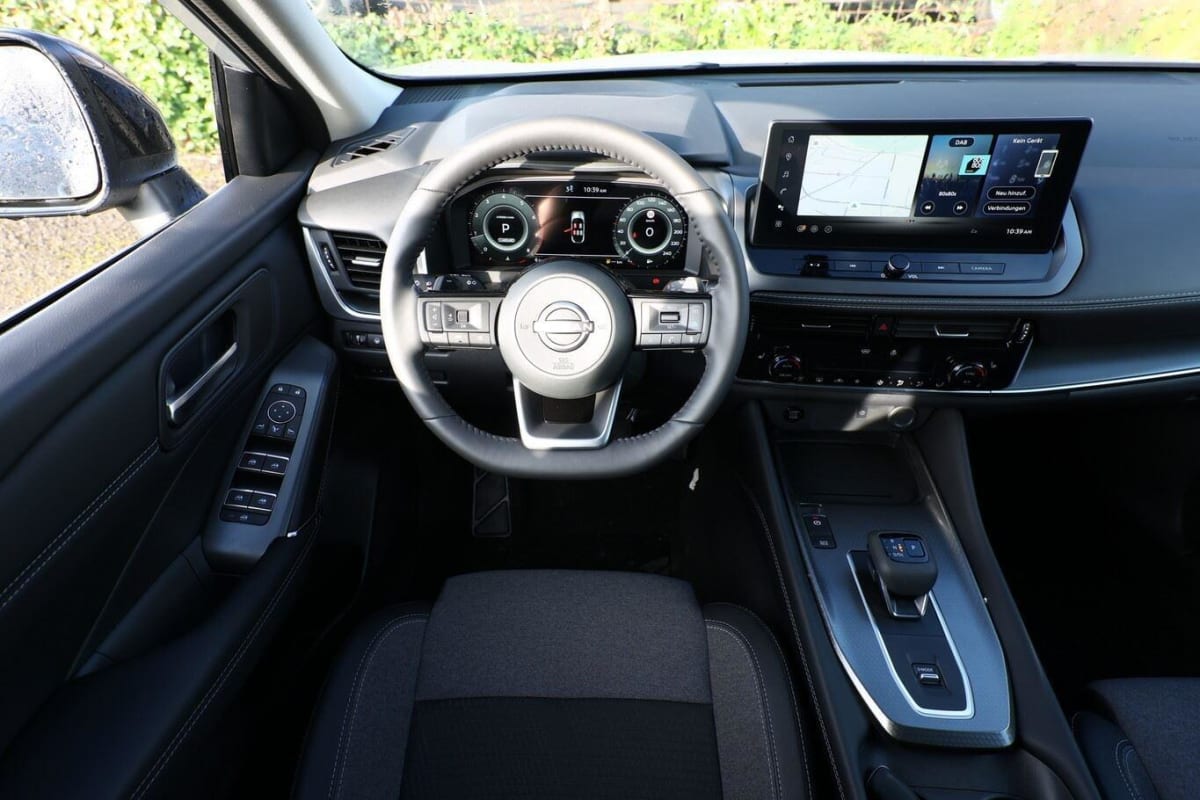 368399_p2 - NISSAN - QASHQAI - 2025 - photo 7