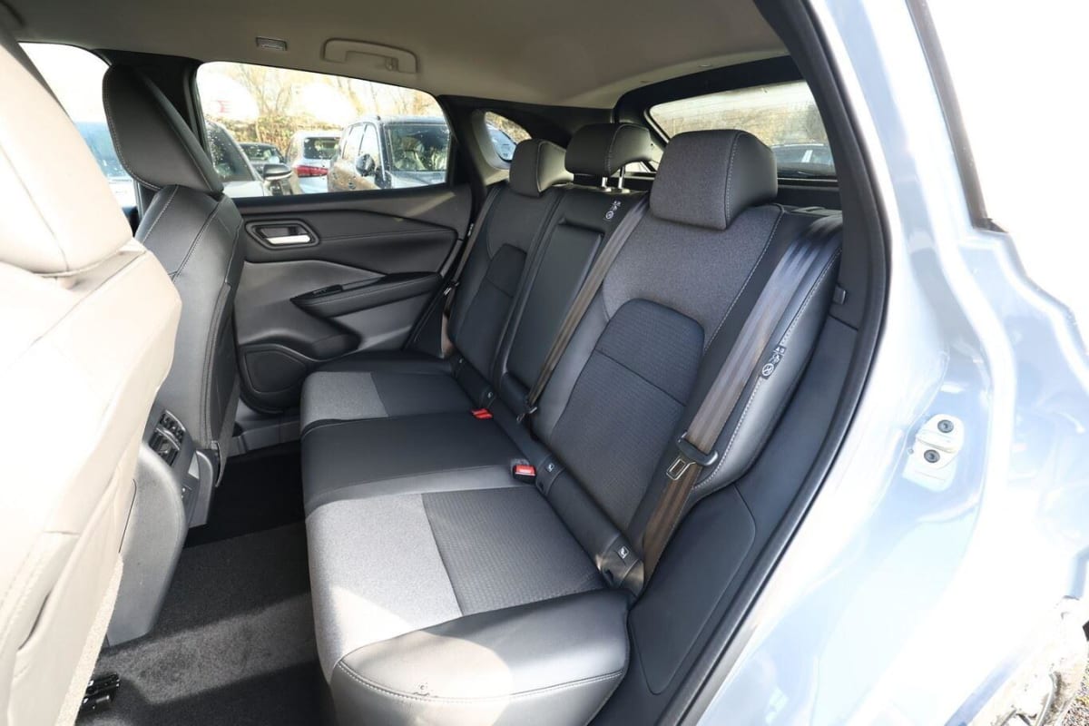 368399_p2 - NISSAN - QASHQAI - 2025 - photo 10