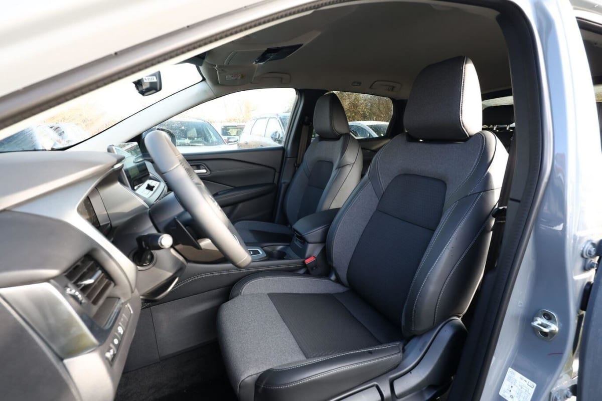 368399_p2 - NISSAN - QASHQAI - 2025 - photo 6