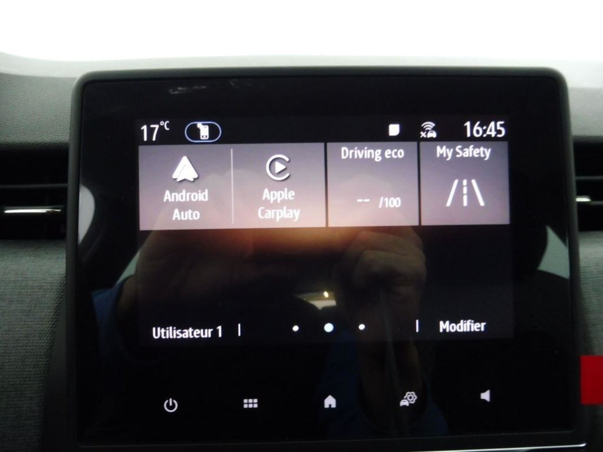 367744_p2 - RENAULT - CLIO - 2025 - photo 10