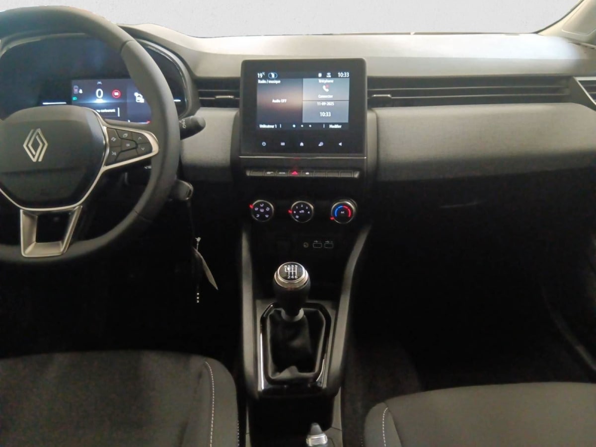 367663_p2 - RENAULT - CLIO 5 - 2025 - photo 10