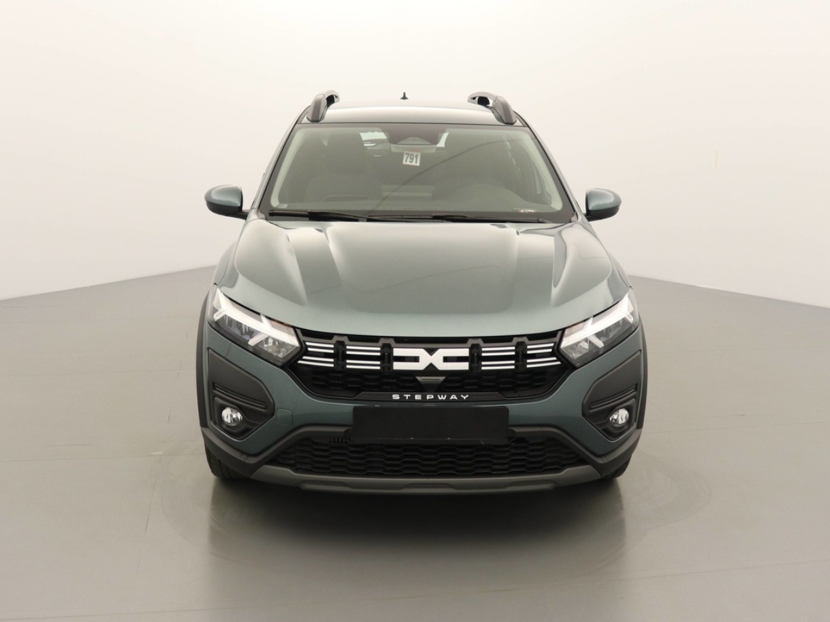 N200126_p3 - DACIA - SANDERO - 2025 - photo 3