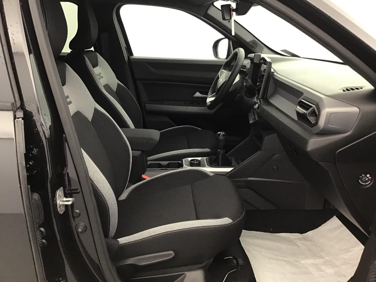 N200283_p3 - DACIA - DUSTER - 2025 - photo 6
