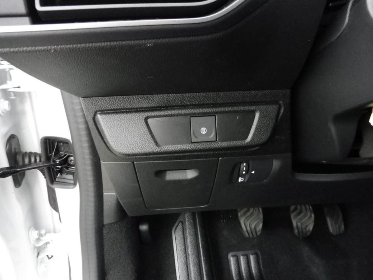 370002_p2 - DACIA - JOGGER - 2025 - photo 8