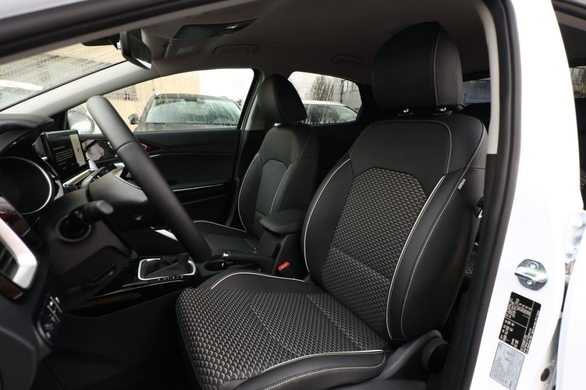 372892_p2 - KIA - XCEED - 2026 - photo 7