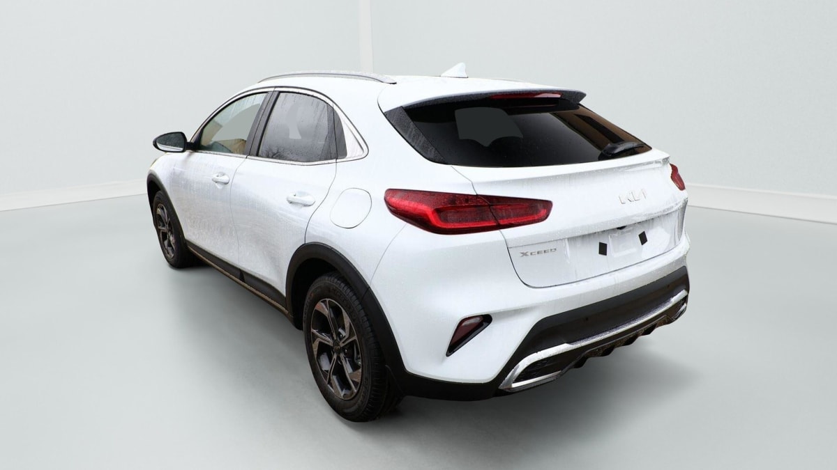 372892_p2 - KIA - XCEED - 2026 - photo 4