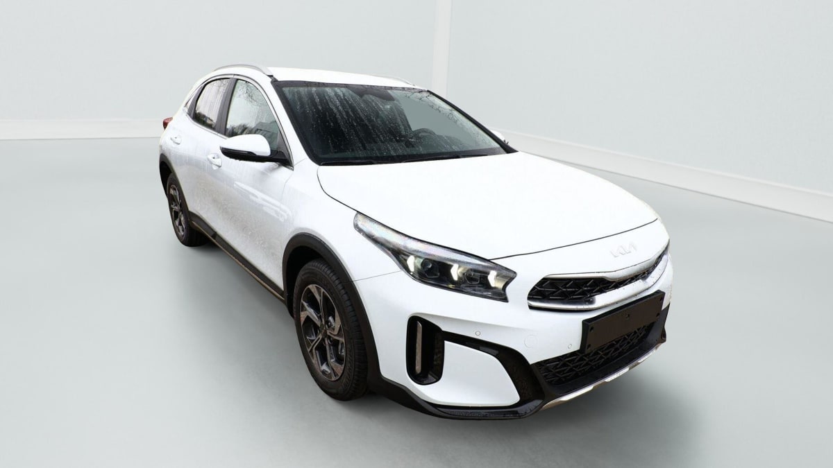 372892_p2 - KIA - XCEED - 2026 - photo 1