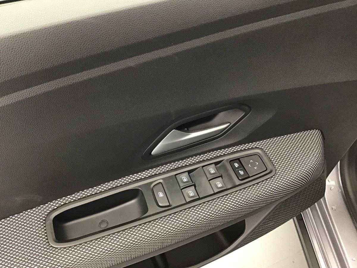 374750_p2 - DACIA - SANDERO - 2026 - photo 9