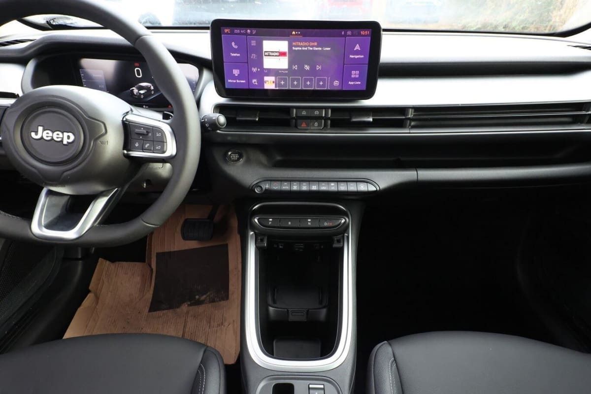 374806_p2 - JEEP - AVENGER - 2026 - photo 8