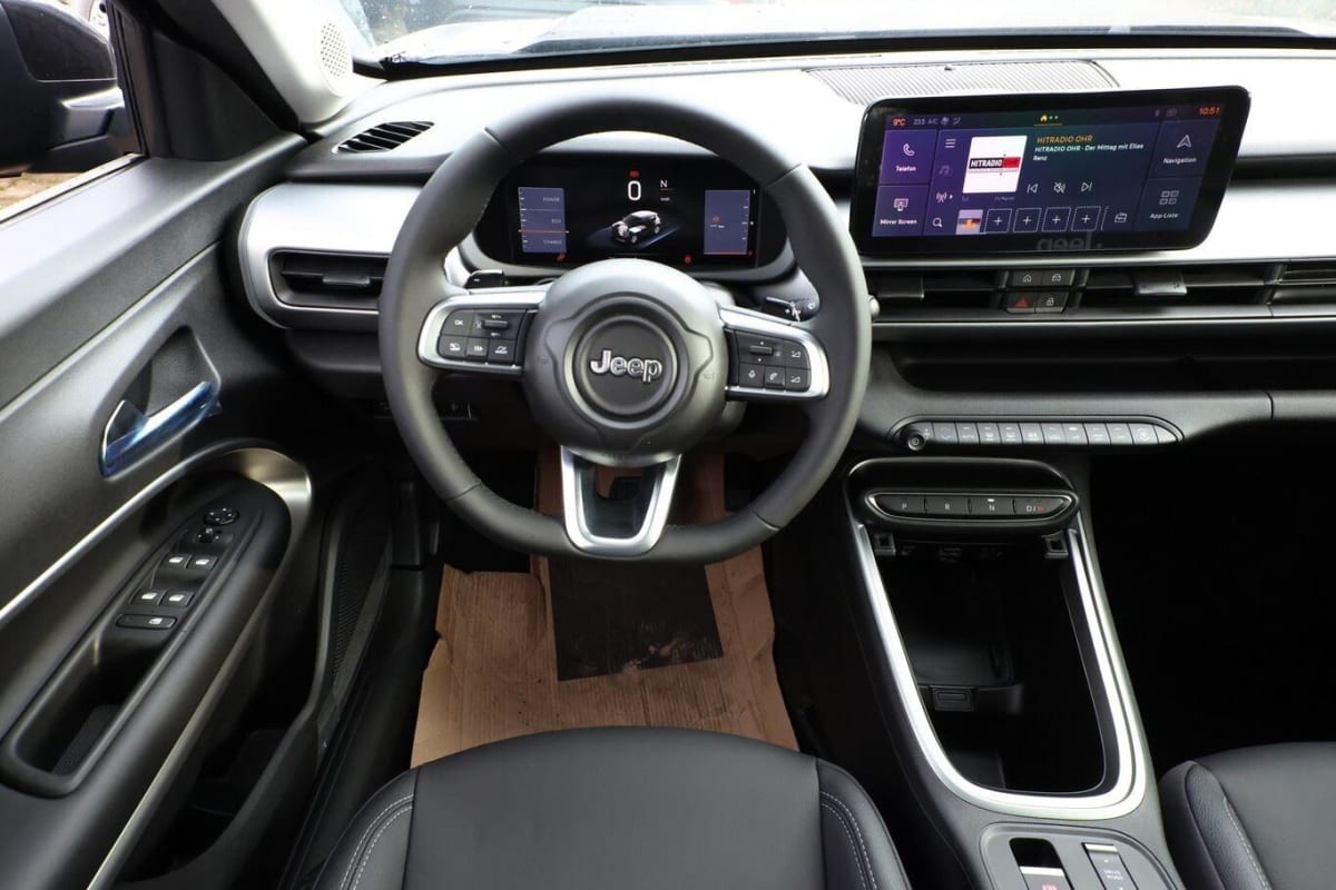 374806_p2 - JEEP - AVENGER - 2026 - photo 7