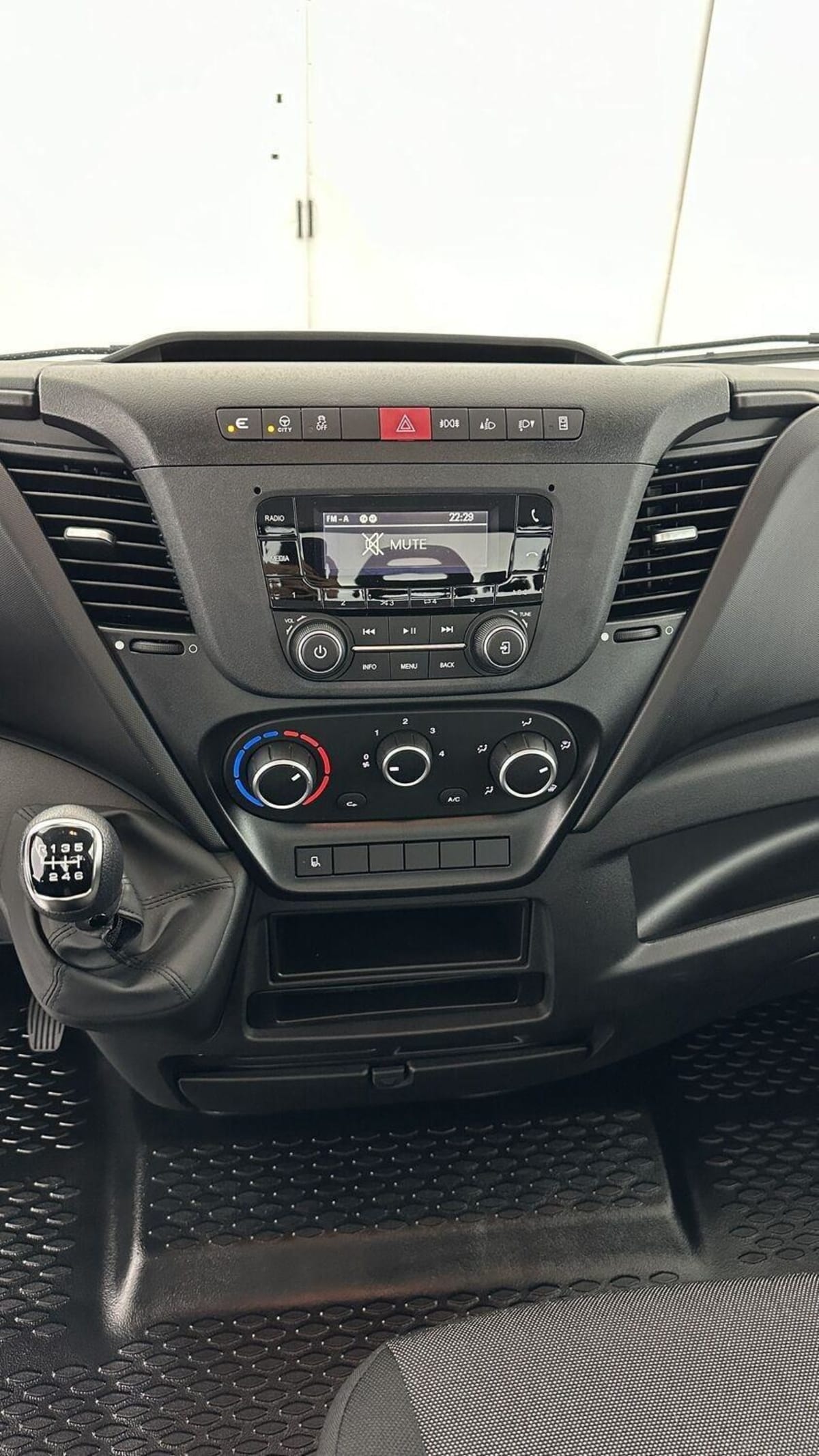 318835_p2 - IVECO - DAILY - 2026 - photo 10