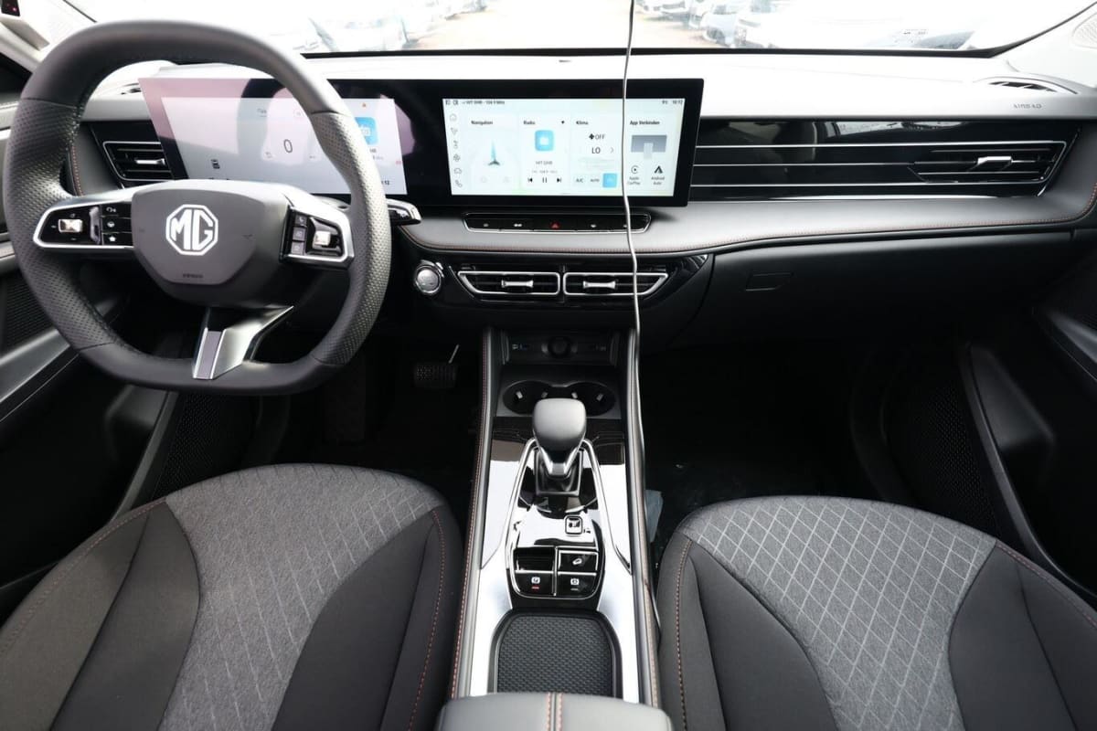 379453_p2 - MG - EHS - 2026 - photo 8