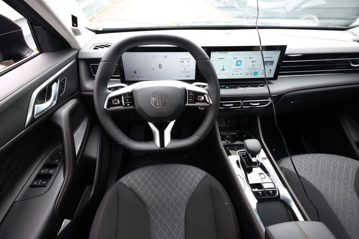 379758_p2 - MG - EHS - 2026 - photo 6