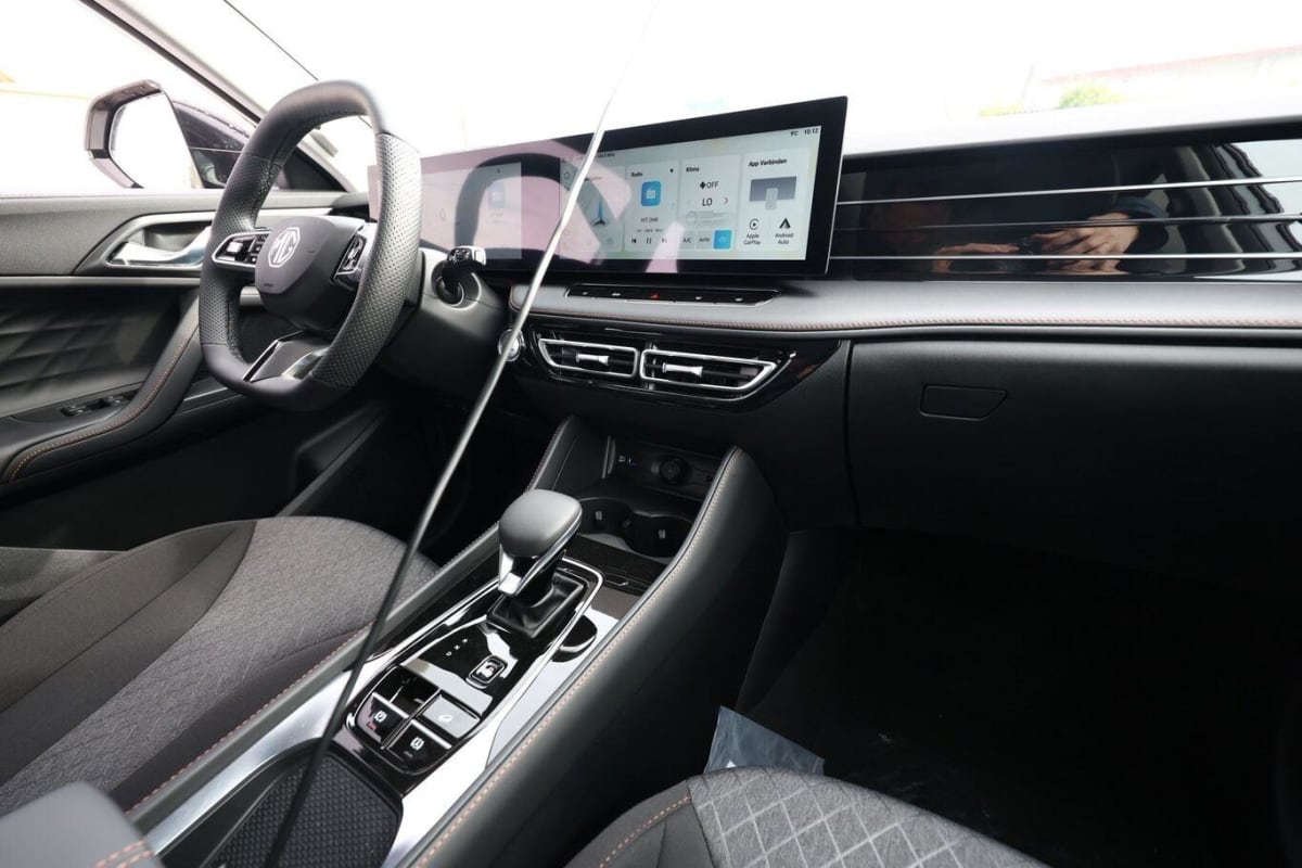 379453_p2 - MG - EHS - 2026 - photo 9