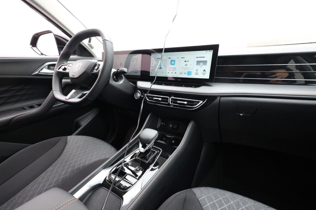 379758_p2 - MG - EHS - 2026 - photo 8